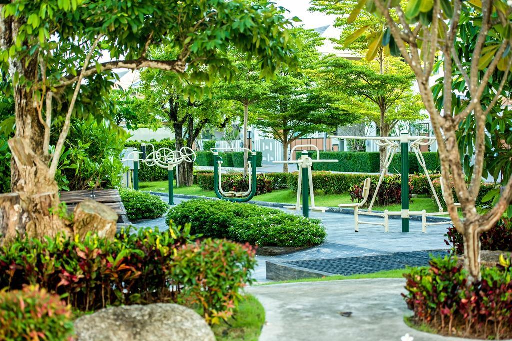 Chalong Miracle Lakeview Aparthotel Екстериор снимка