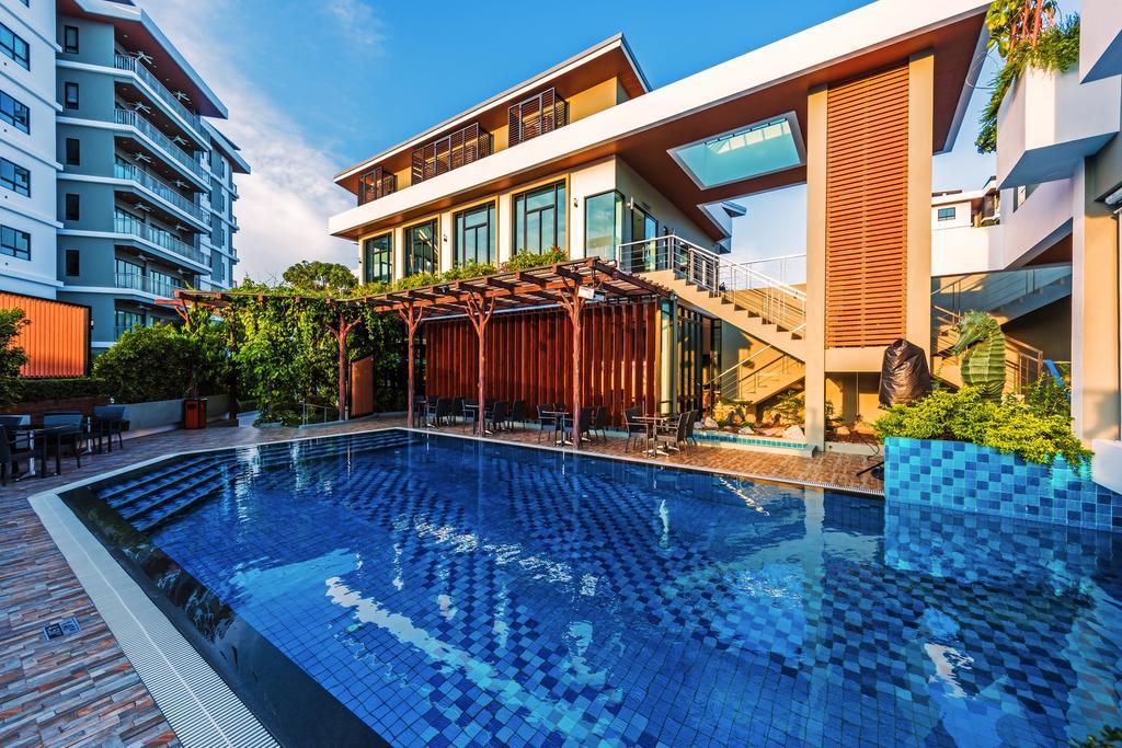Chalong Miracle Lakeview Aparthotel Екстериор снимка