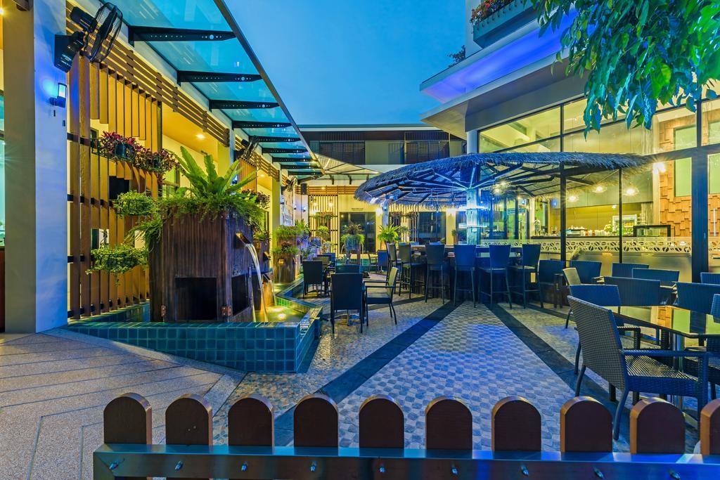 Chalong Miracle Lakeview Aparthotel Екстериор снимка